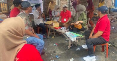 Dr.Andi Makkasau Pimpin KSP Berkat Berbagi, Kunjungi Korban Kebakaran di Kindang